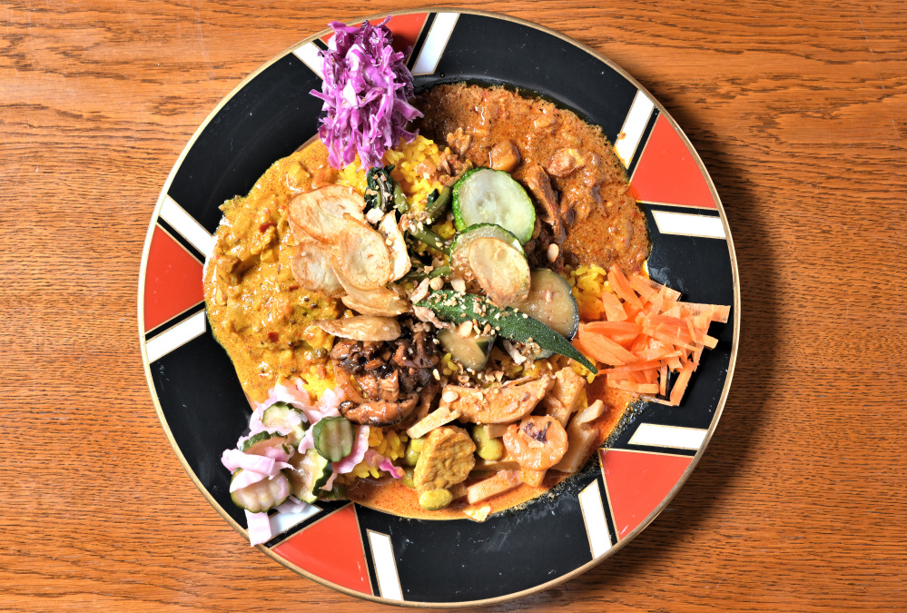 「あいがけカレー」