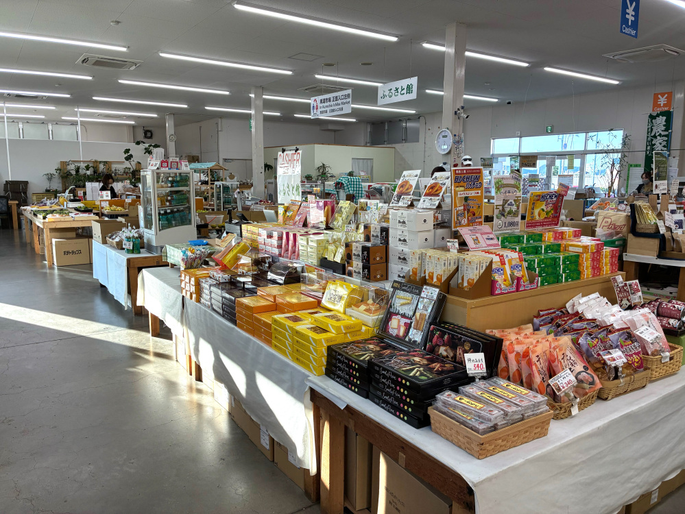 鮮度抜群の和歌山食材やお土産も販売
