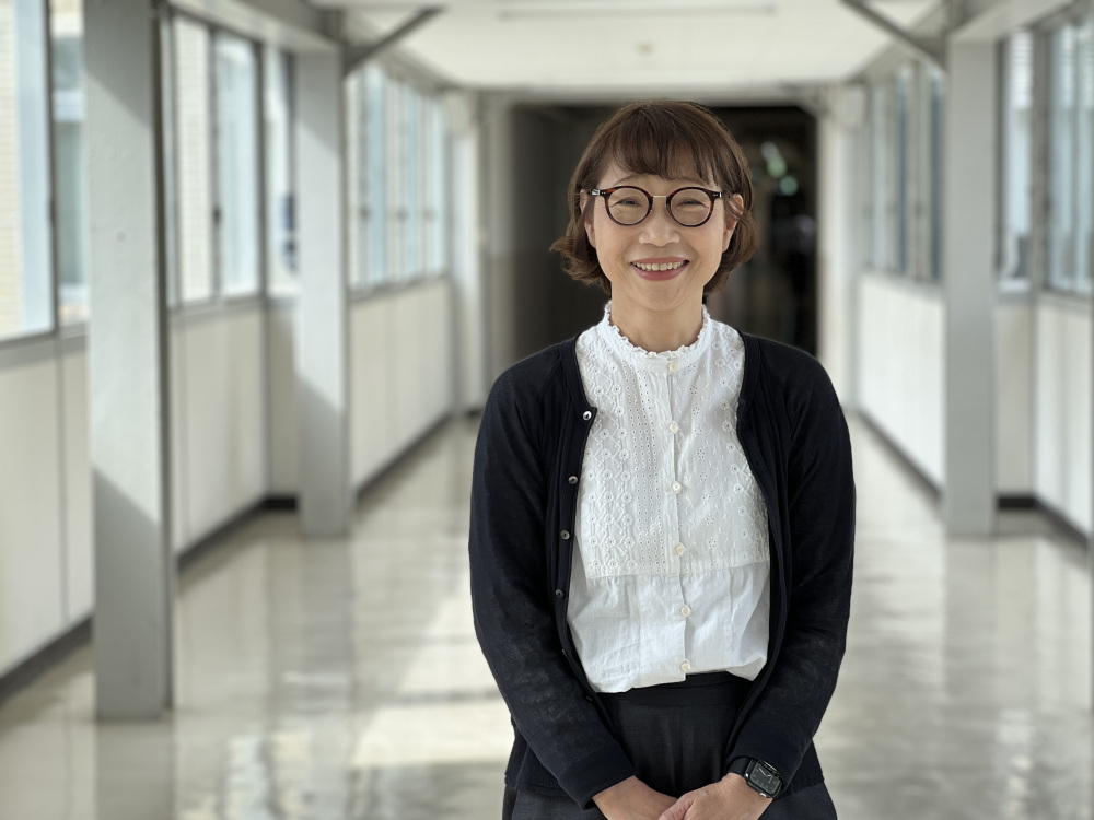 事務局次長　成田 佳代さん（平成１３年 採用）