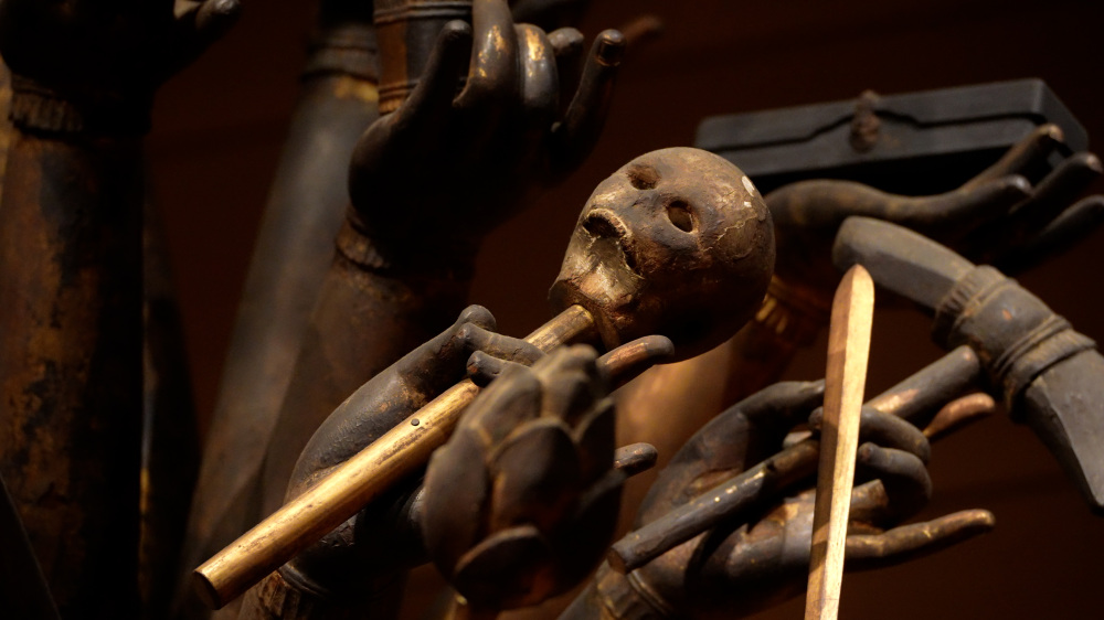 悪い神様をコントロールする『髑髏（どくろ）』。