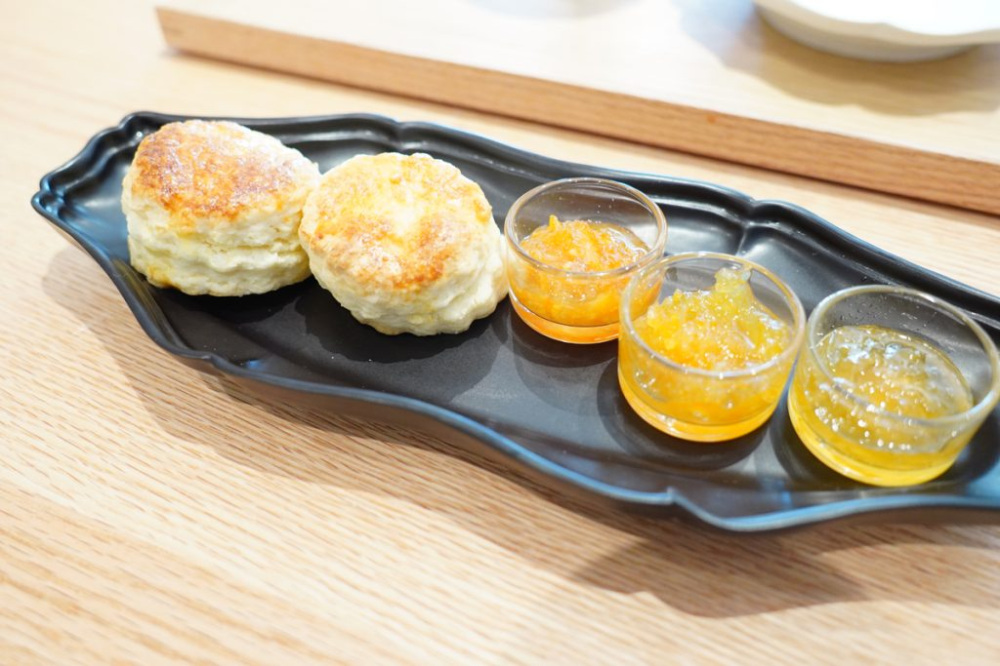 スコーン～選べる3種のマーマレード～。