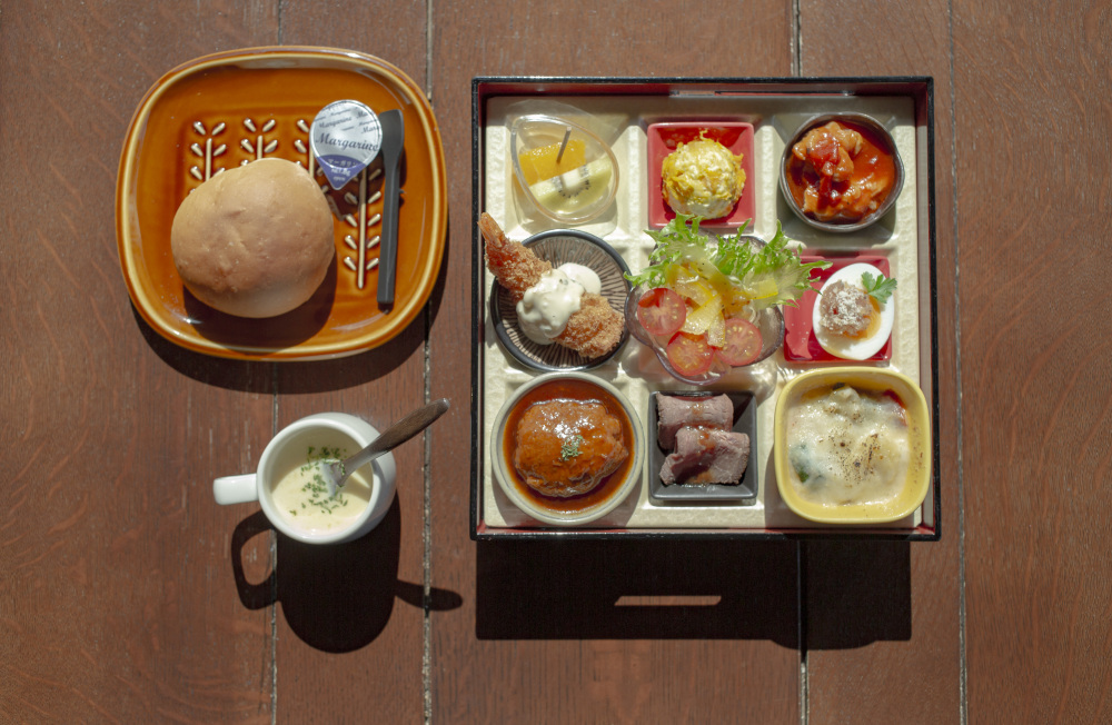 和風、洋風を選べる9マス弁当！