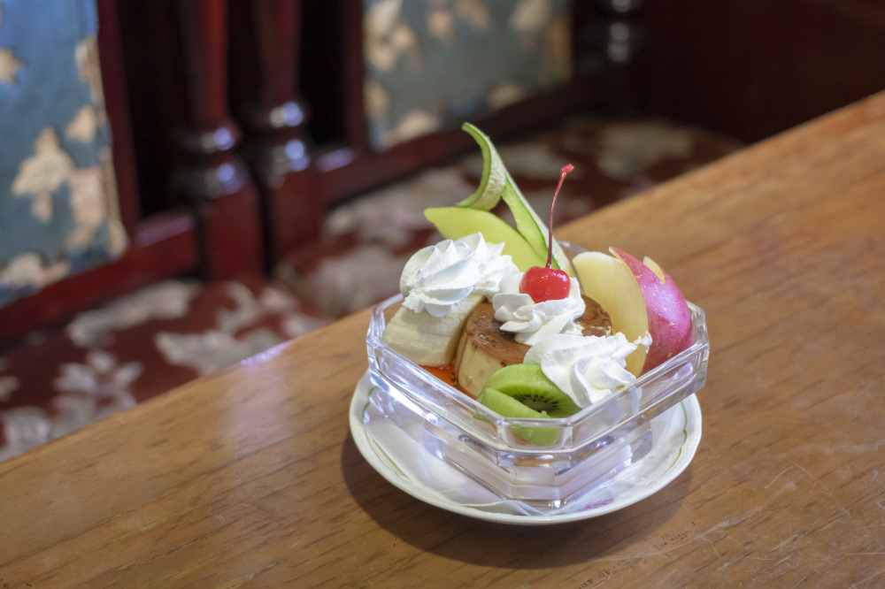見た目もかわいい、かため食感の焼きプリン！
