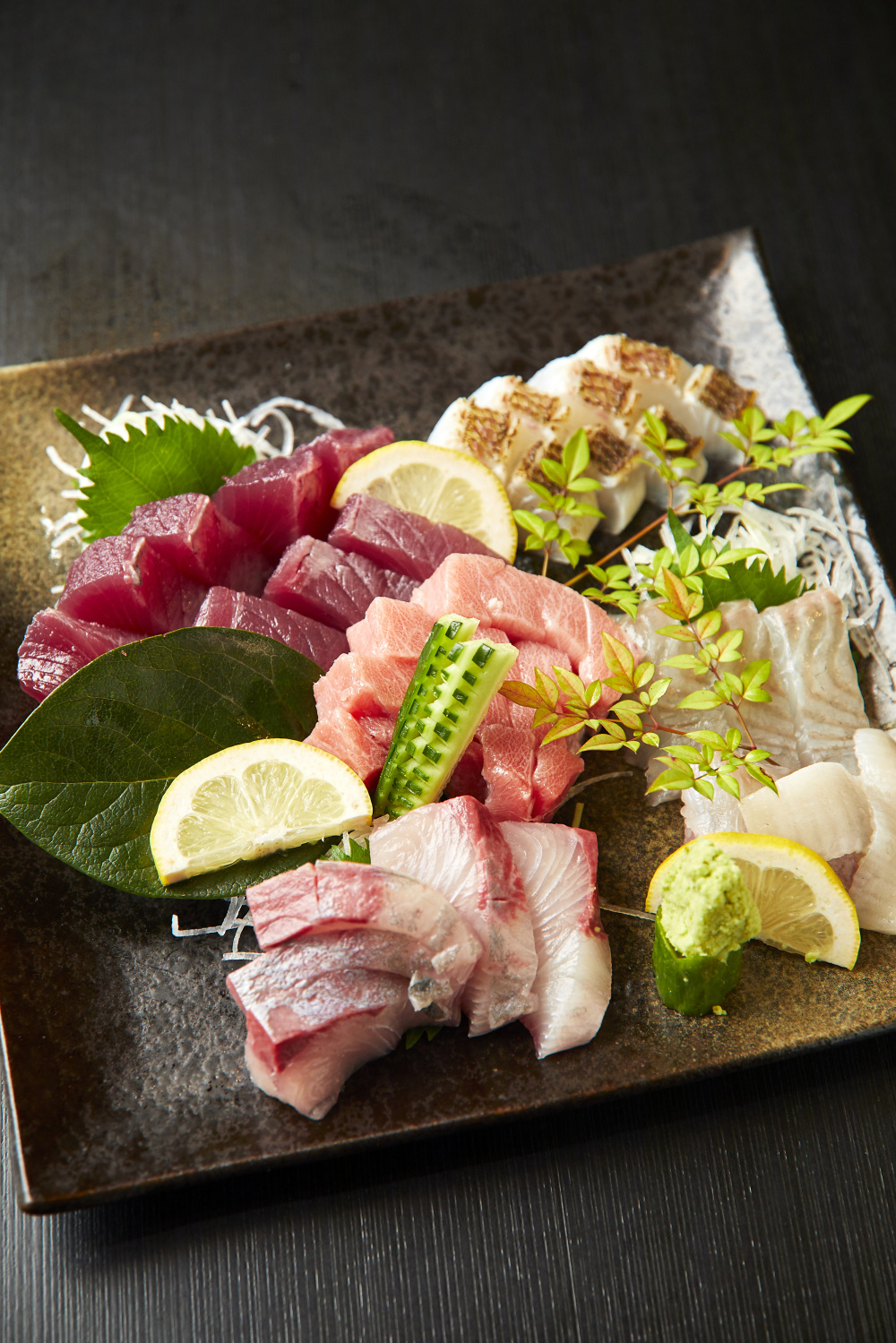 刺身の盛り合わせ 3人前4,500円〜