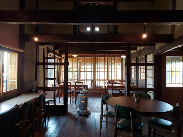 caféいのくち30番地