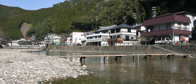 川湯温泉