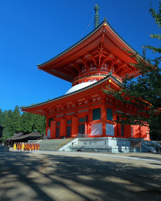 涼やかな聖地 世界遺産「高野山」への旅