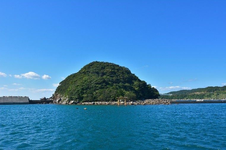 稲積島