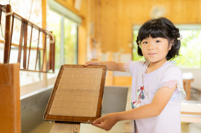 紙すき体験（体験交流工房わらし）