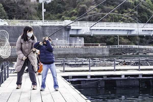 手ぶらで釣り＆釣った魚でレストランでのお食事プラン♪調理は…