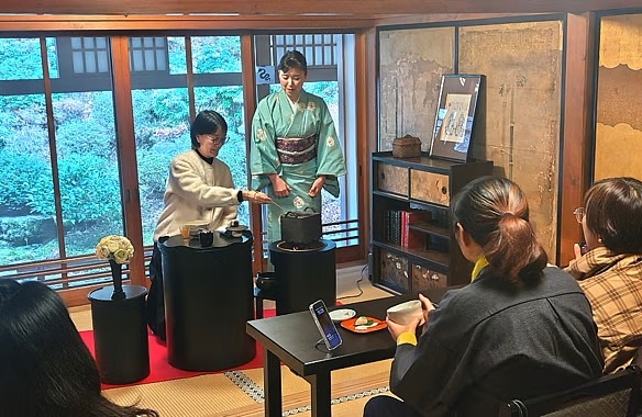 茶道体験／（一社）高野山麓ツーリズムビューロー