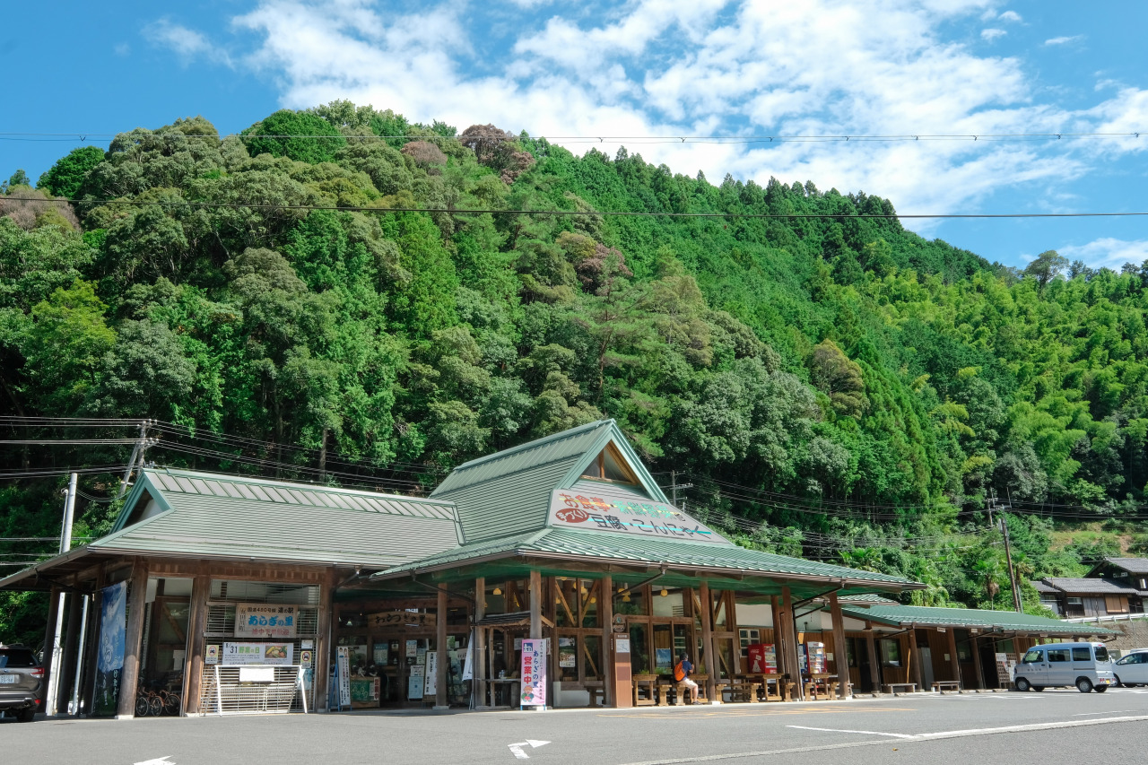 道の駅あらぎの里に車をとめていただきます