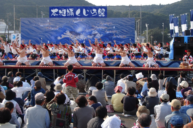太地浦くじら祭