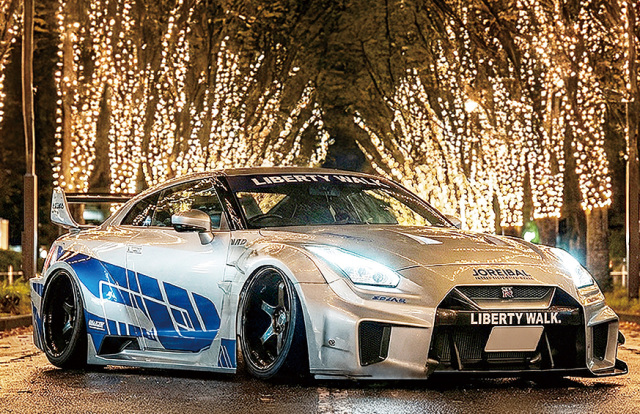 カスタムスーパーカーFES in けやきライトパレード