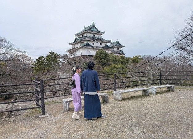 着物で茶道体験＆和歌山城・街歩き／（一社）和歌山市観光協会