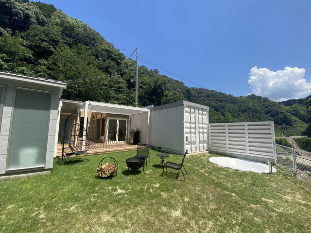 GT HOUSE