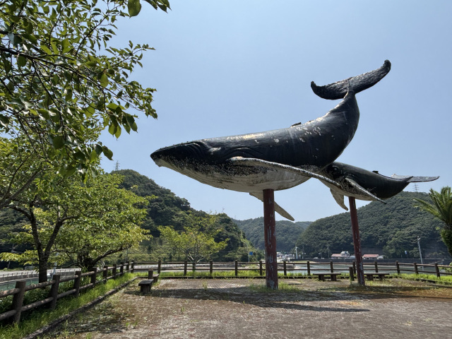 くじらのモニュメント