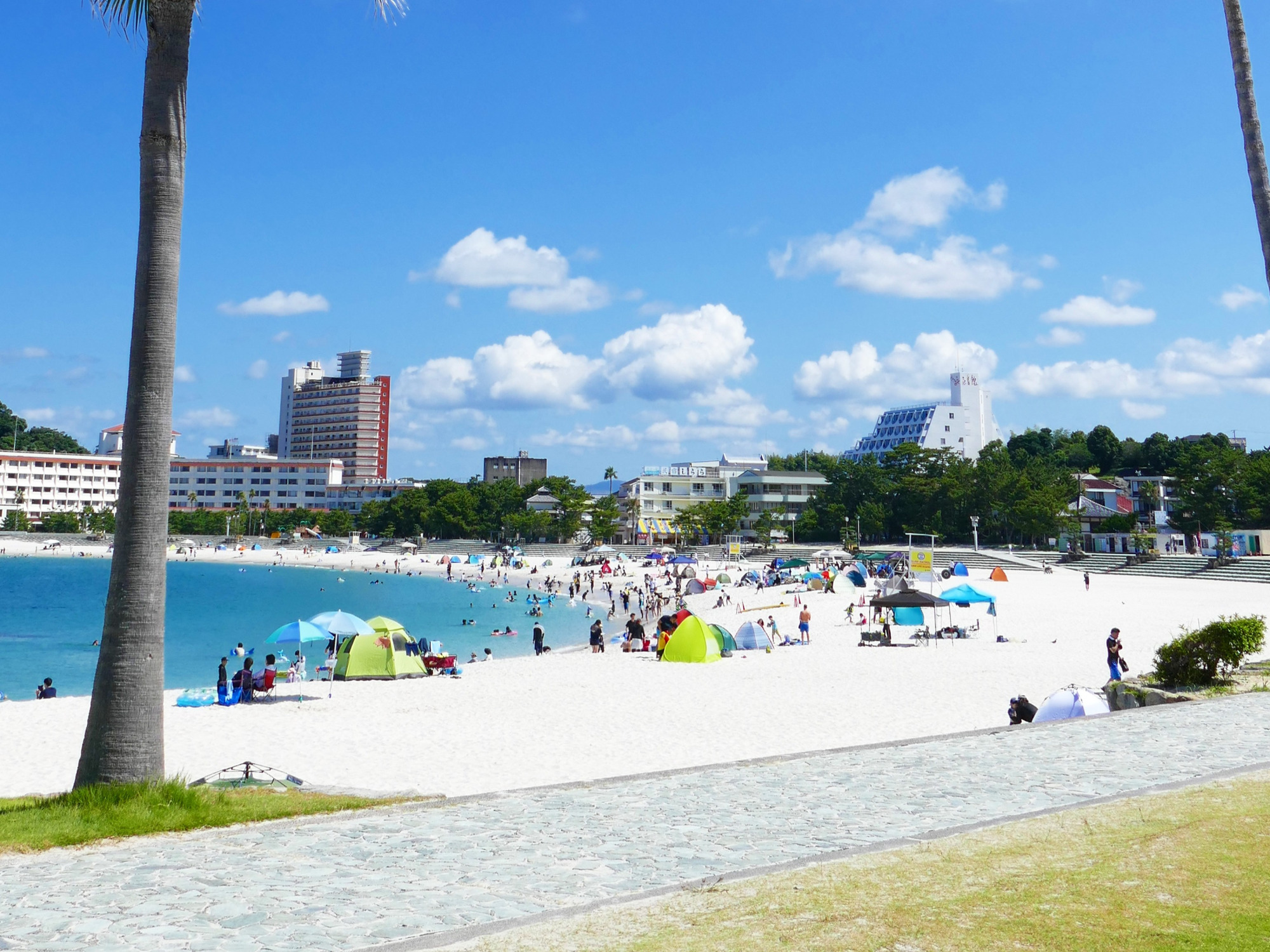 本州一早い海開き！白良浜海水浴場